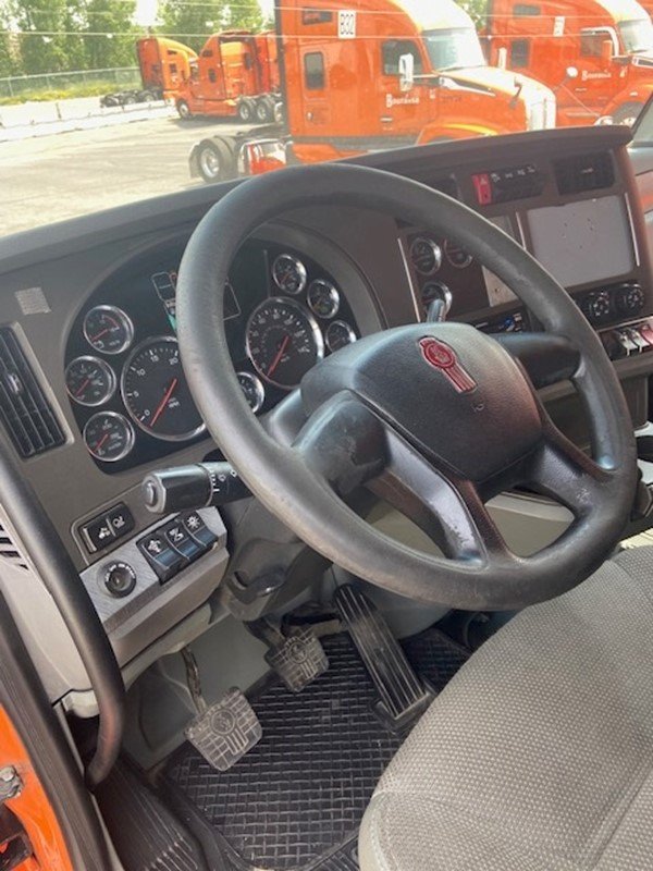 camion lourd a vendre montreal
