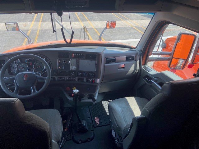 camion lourd a vendre intérieur